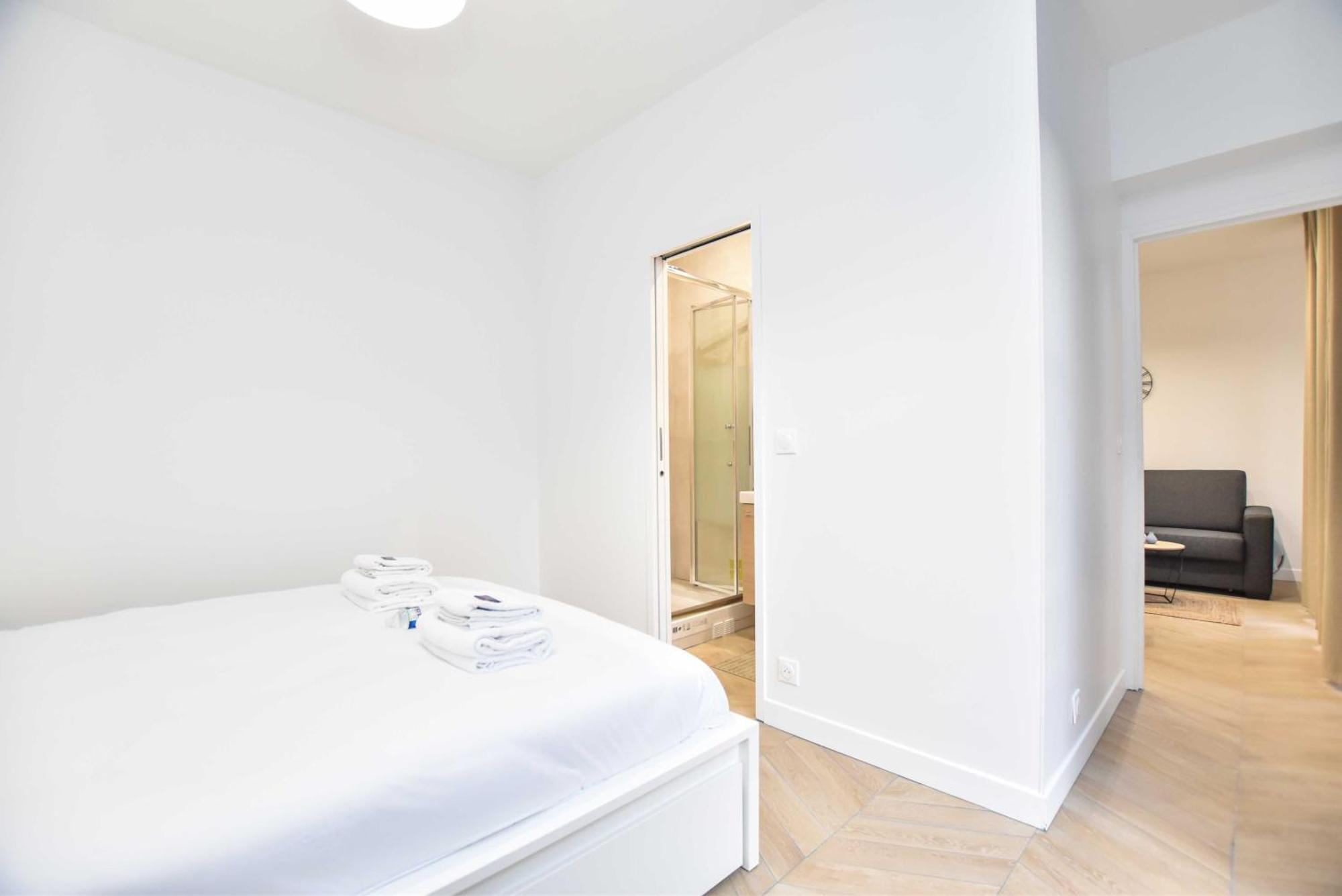 CMG-Voltaire/ Bastille - G Paris Extérieur photo