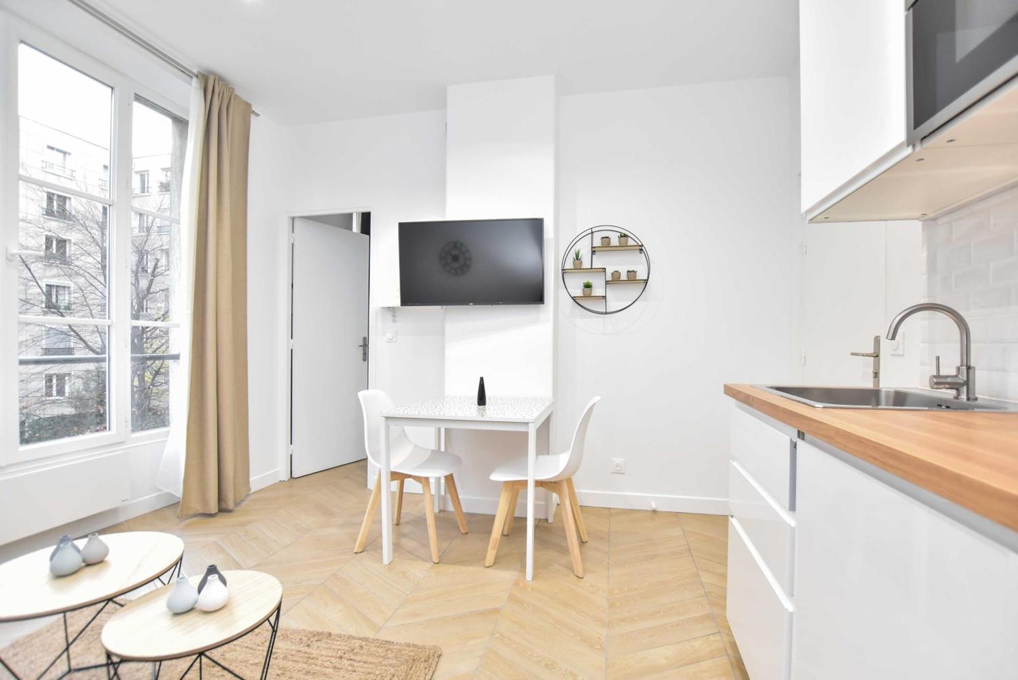 CMG-Voltaire/ Bastille - G Paris Extérieur photo